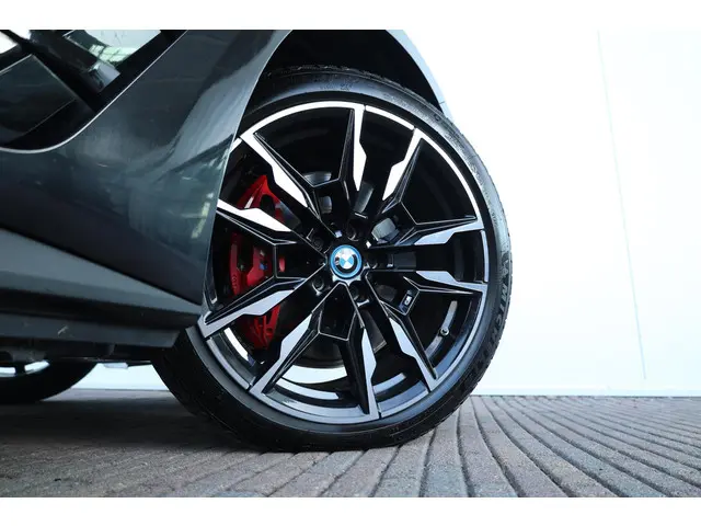 BMW i4 M50 High Executive 84 kWh 2023 Elektrisch 15