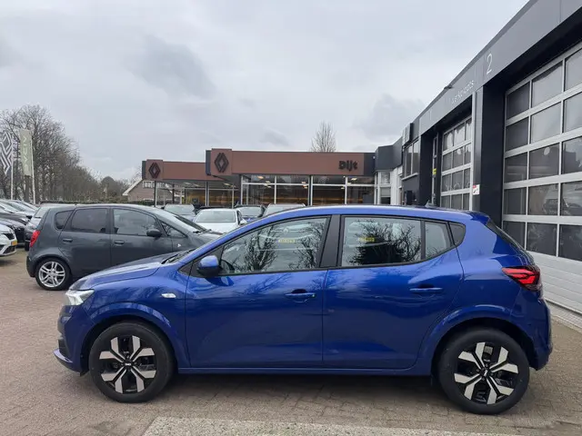 Dacia Sandero 1.0 TCe 90 Journey Automaat!! 2025 Benzine 8