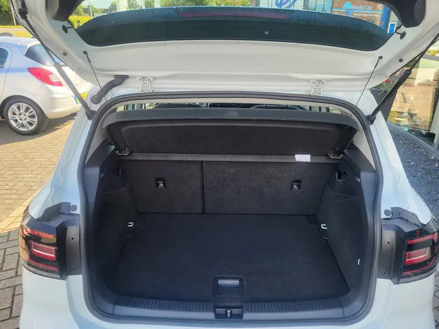 Volkswagen T-Cross 1.0 TSI Go 2021 Benzine 8