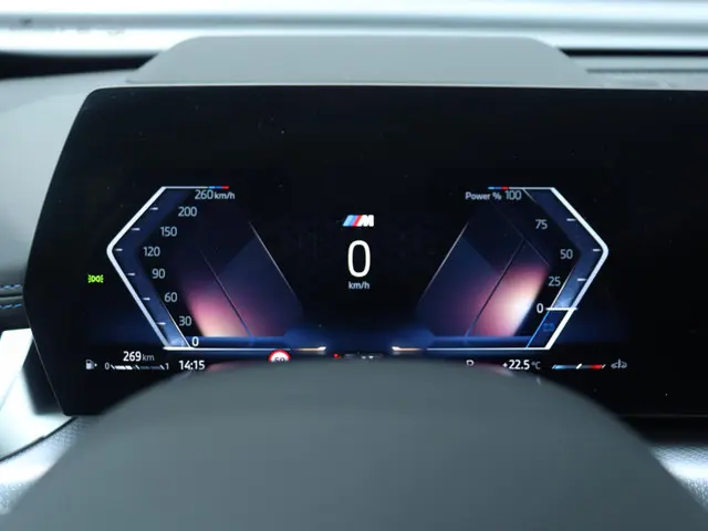 BMW X1 M35i 2024 Benzine 17