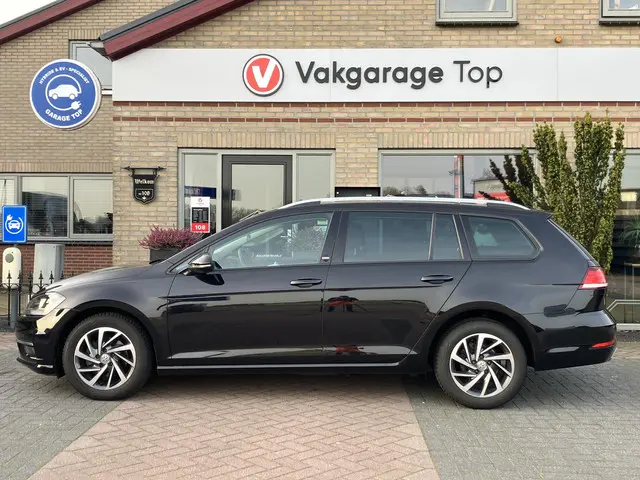 Volkswagen Golf Variant 1.6 TDI 2018 Diesel 9