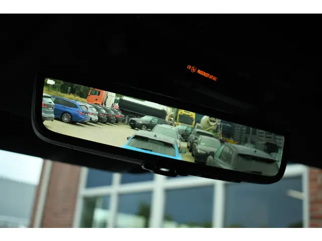 Land Rover Defender 110 3.0 D250 2023 Diesel 12