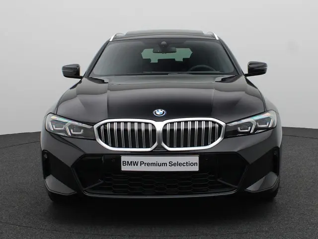 BMW 3 Serie Touring 320e 2024 Hybride Benzine 3