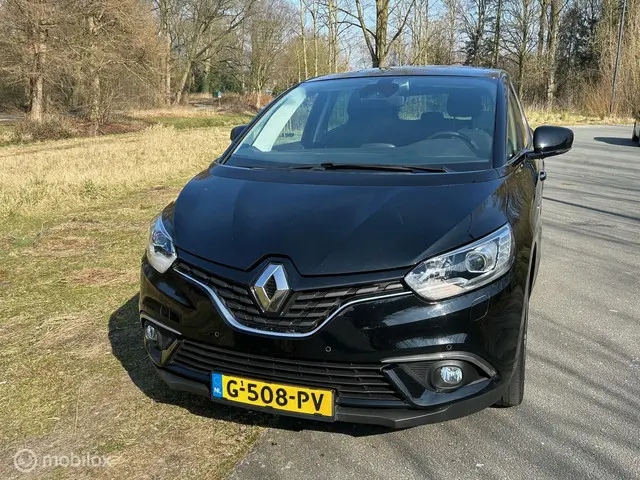 Renault Scénic 1.3 TCe Limited automaat 2018 Benzine 2