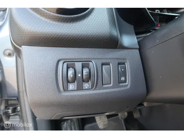 Renault Clio Estate 1.5DCI Zen 2017 Diesel 28