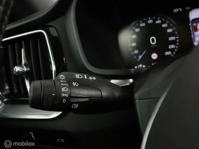 Volvo S60 2.0 B4 R-Design|Blis| panodak|adapt 2021 Benzine 36