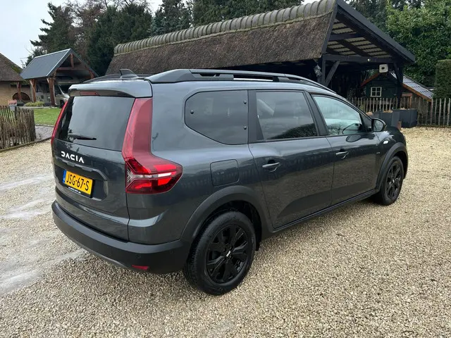 Dacia Jogger 1.0 TCe Extreme 7p.Navi, Camera 2023 Benzine 14