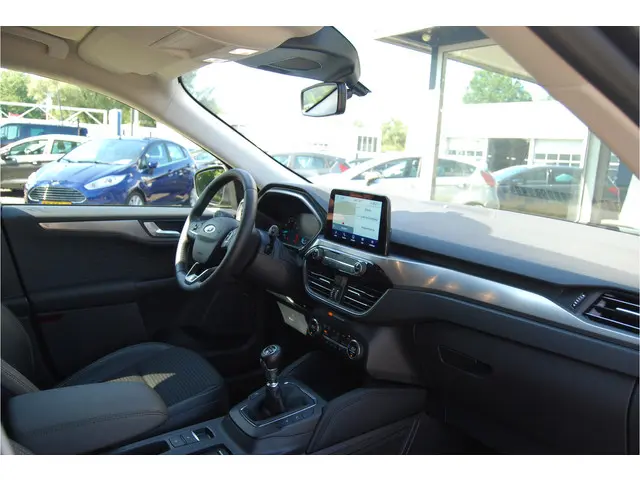 Ford Kuga 1.5 EcoBoost Titanium X 150PK 2020 Benzine 32