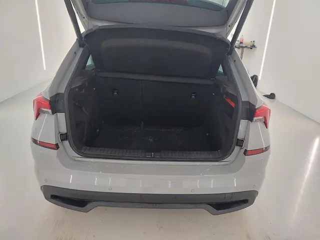 Škoda Kamiq 1.0 TSI SPORT BUSINESS 2021 Benzine 8