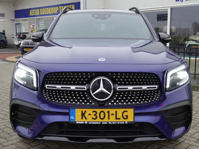 Mercedes-Benz GLB 200 Bus. Sol. 165PK AMG 2021 Benzine 13