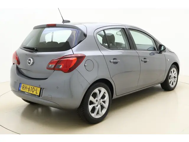 Opel Corsa 1.4 Online Edition 2017 Benzine 2