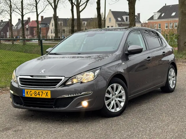 Peugeot 308 1.2 PureTech Style /Navi/Pano/Airco/ 2016 Benzine 9