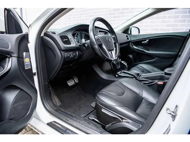 Volvo V40 1.5 T3 Dynamic Edition 2019 Benzine 16