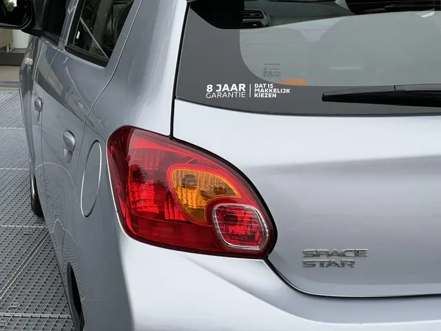 Mitsubishi Space Star 1.2 Connect+ 2024 Benzine 16