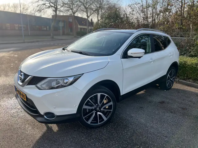 Nissan QASHQAI 1.2 Premier Edition 2014 Benzine 3