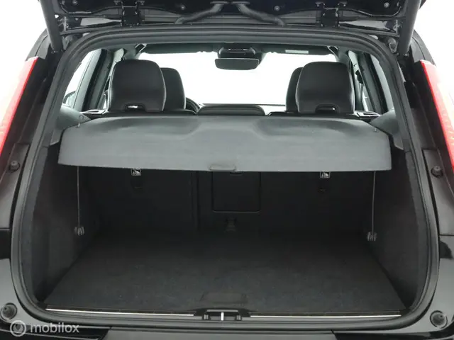 Volvo XC40 2.0 T4 R-Design 2019 Benzine 57