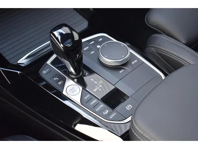 BMW X3 xDrive30e M Sport 2022 Hybride Benzine 24