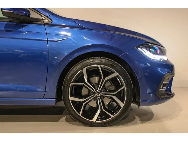 Volkswagen Polo 1.0 TSI Business PANO | IQ 2024 Benzine 18