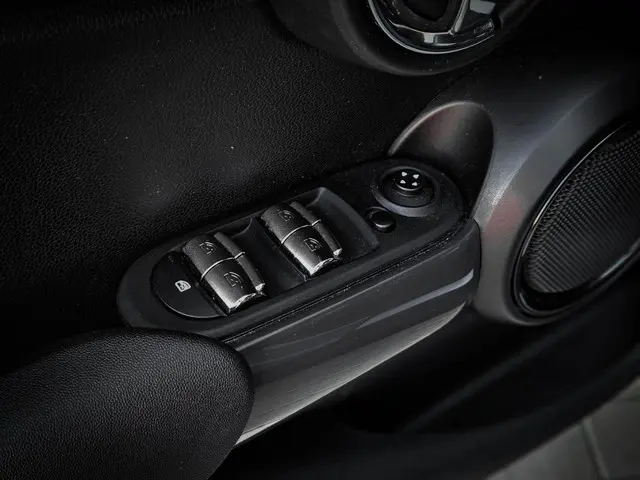 MINI One Mini 1.5 Business Edition 2019 Benzine 18