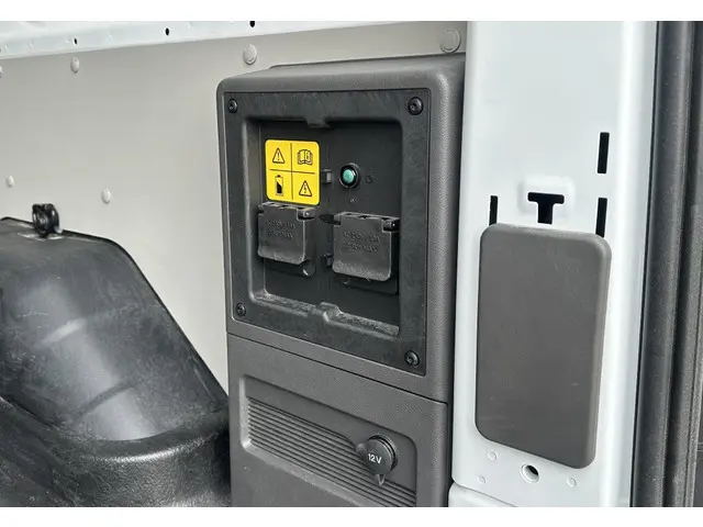 Ford E-Transit 350 L3H3Trend 68kWh 2022 Elektrisch 9