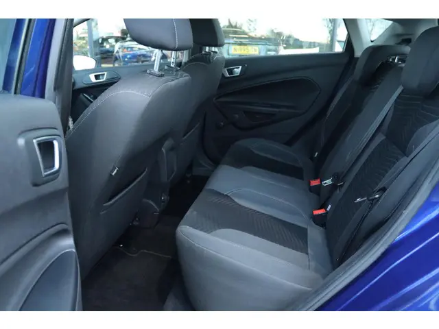 Ford Fiesta 1.0 TITANIUM 2014 Benzine 12