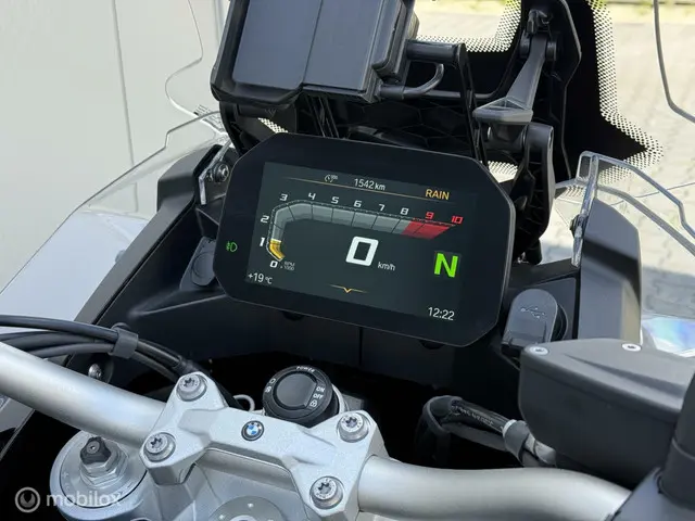 BMW F 900 GS Adventure 2024 Benzine 9