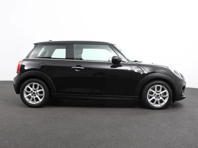 MINI One Mini 1.5 First Salt 2019 Benzine 9