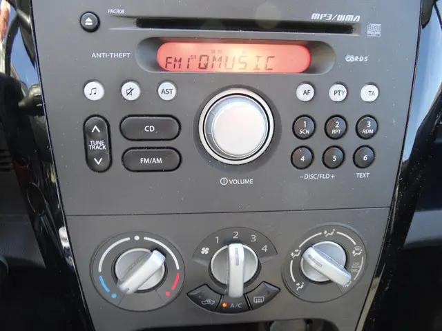 Suzuki Splash 1.0 VVT Comfort EASSS 2015 Benzine 16