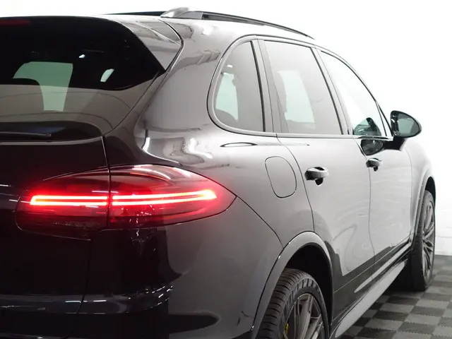 Porsche Cayenne 3.0 D Sport Chrono 310Pk Aut- 2017 Diesel 35