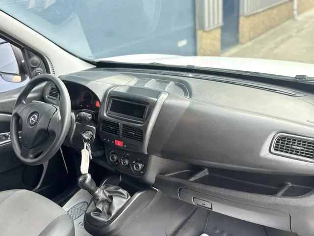 Opel Combo 1.3 CDTi L1H1 Selection 2018 Diesel 20