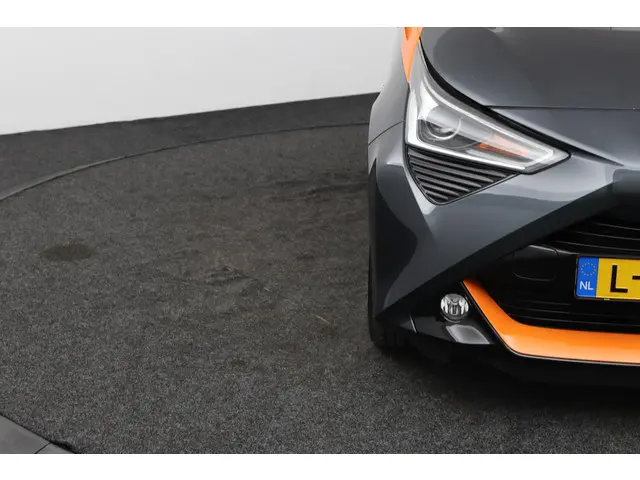 Toyota Aygo 1.0 VVT-i x-JBL 2021 Benzine 34