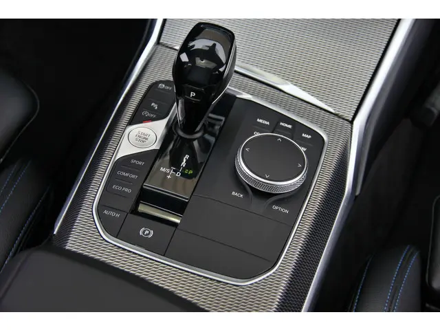 BMW 3 Serie 330i High Executive 2019 Benzine 28