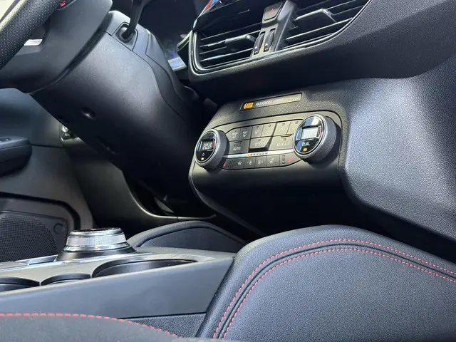 Ford Kuga 2.5 PHEV ST-Line 2021 Hybride Benzine 16