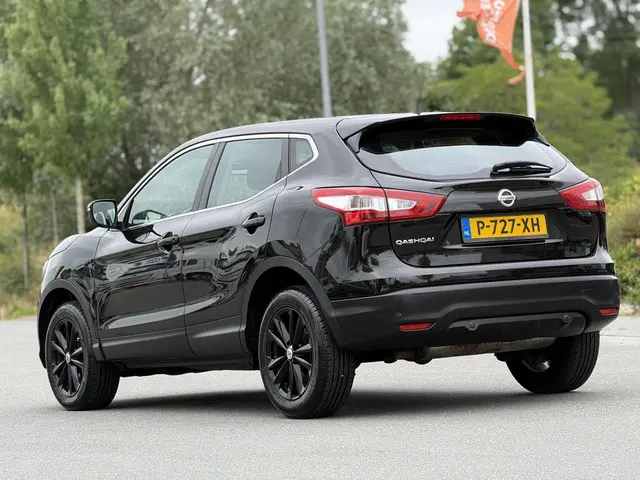 Nissan QASHQAI 1.2 Acenta 2015 Benzine 6