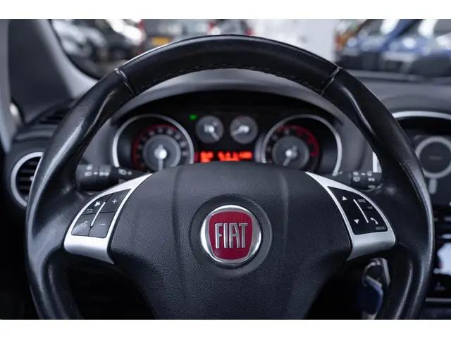Fiat Punto Evo 1.2 Street 2015 Benzine 19