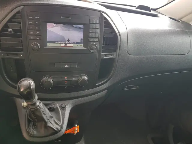 Mercedes-Benz Vito 111 CDI Lang 2019 Diesel 11