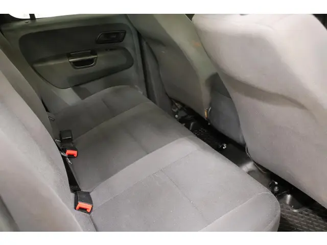 Volkswagen Amarok 2.0 TDI Dubbel Cabine 2015 Diesel 7