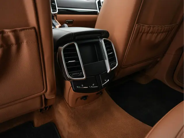 Porsche Cayenne 4.2 D S 2013 Diesel 24