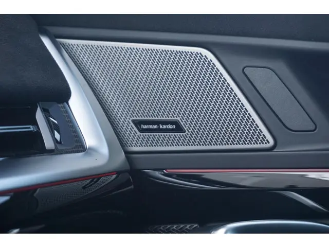 BMW X1 xDrive25e 2025 Hybride Benzine 23