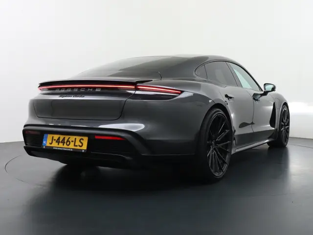 Porsche Taycan Turbo 93 kWh 2020 Elektrisch 7