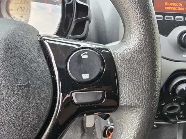 Peugeot 108 1.0 VTi Active Top/Airco 2014 Benzine 16