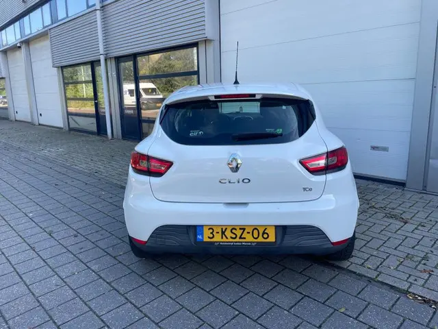 Renault Clio 0.9 TCe Expression New Apk 2013 Benzine 4
