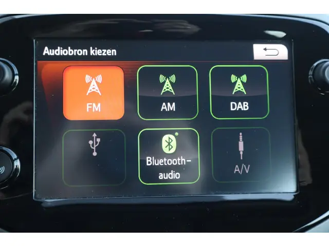 Toyota Aygo 1.0 VVT-i x-play 2020 Benzine 25