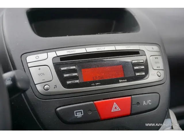 Toyota Aygo 1.0 VVT-i Aspiration 2013 Benzine 14