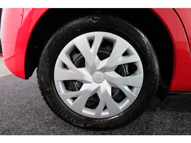 Toyota Yaris 1.5 Hybrid Active 2019 Hybride Benzine 23