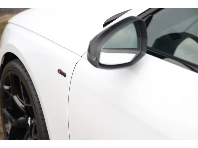 Audi A4 Avant 40 TFSI 3x S-Line 204pk 2020 Benzine 35