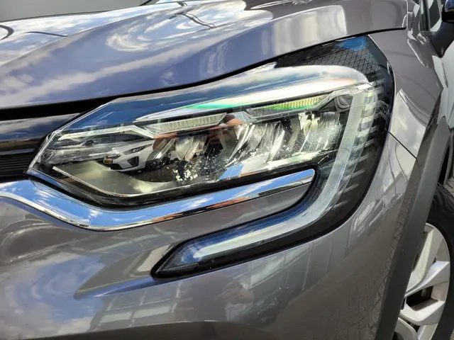 Renault Captur 1.0 TCe 100 Bi-Fuel Zen 2021 Benzine 2