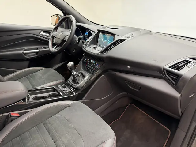 Ford Kuga 1.5 EcoBoost Vignale ST-Line 2018 Benzine 5