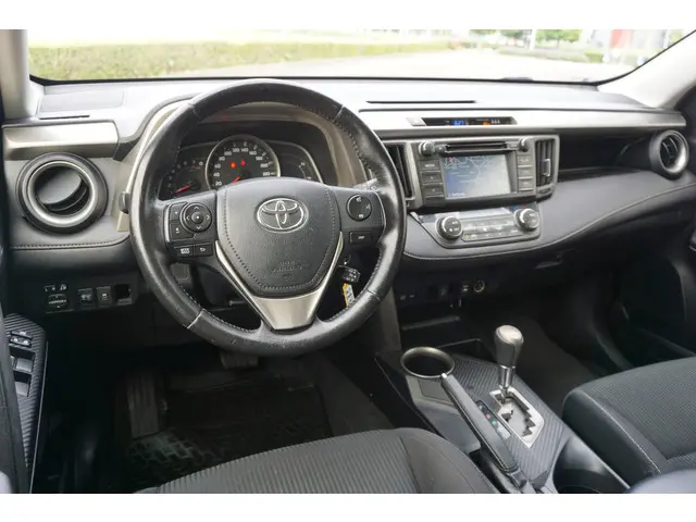 Toyota RAV4 2.0 Dynamic 4WD 2015 Benzine 10