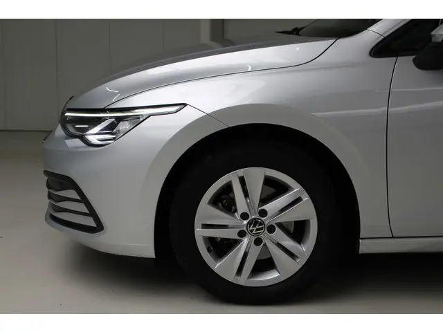 Volkswagen Golf 1.0 eTSI Life 2021 Hybride Benzine 9